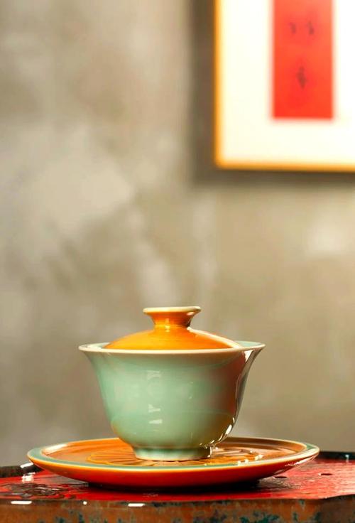 勇敢前行,守护高洁的品质(一个勇敢的女孩)